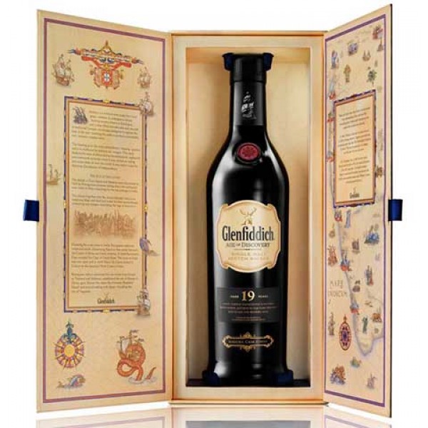 Glenfiddich 19 years old Age Of Discovery Maderia Cask Finish 40% vol 70 cl